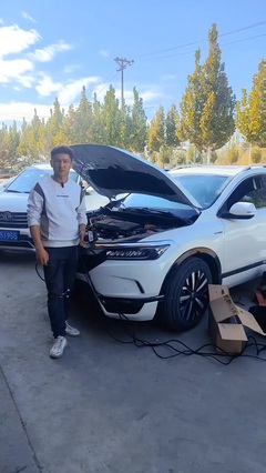 新品上市 啞鈴與汽車電腦板維修培訓，開啟健體與智修新紀元